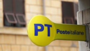 Poste Italiane: buoni fruttiferi dimezzati, la stangata dopo 30 anni