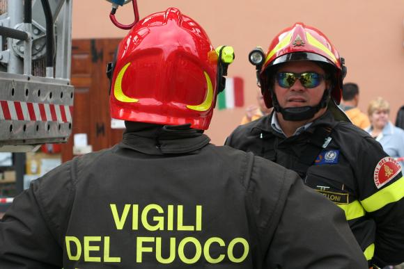 Galleria foto - Privato: Gravissimi i due vigili del fuoco scampati all’esplosione Foto 1