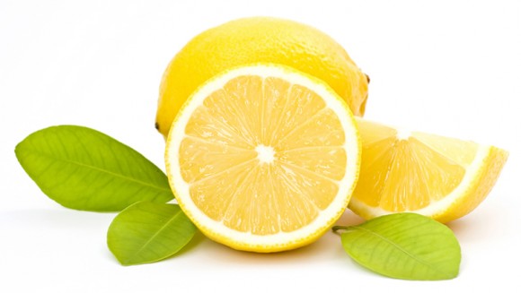 Dieta del limone per sgonfiare la pancia in 7 giorni