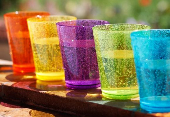 Bicchieri in vetro prodotti in Italia, tossici per la salute, contengono cadmio e piombo