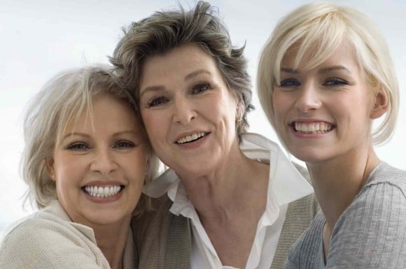 Le donne invecchiano con “grazia” …. Perché maschi e femmine invecchiano in modo diverso?