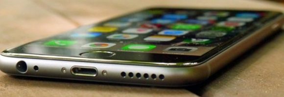 Apple rimborsa 60 euro agli utenti che hanno cambiato la batteria dell’iPhone