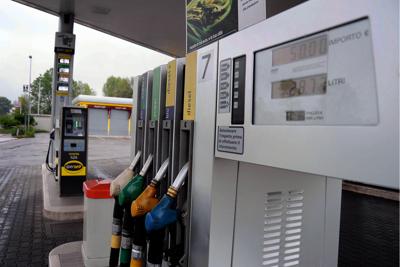 Auto diesel: nuova tassa sul gasolio, ecco come aumenterà il prezzo