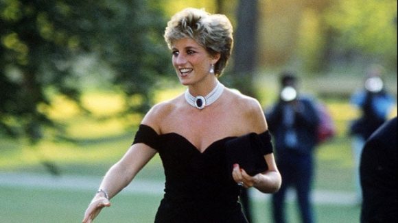 La vera storia del vestito della vendetta di Lady Diana