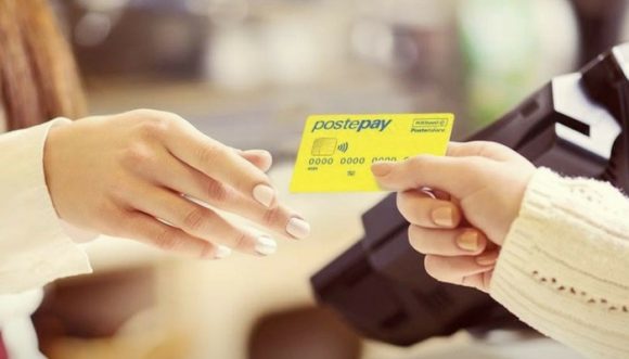 Postepay: come versare soldi sul conto corrente