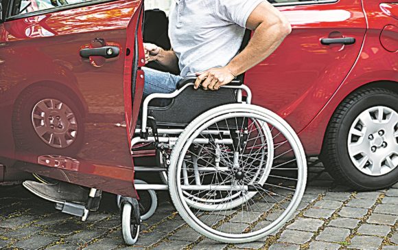Disabili e legge 104/92: agevolazioni su acquisto auto, ma l’assicurazione RCA?