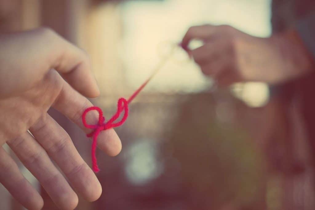 Storia Del Filo Rosso Che Lega Due Persone