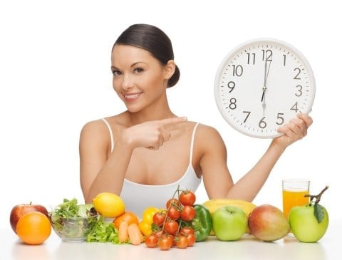 Se vuoi dimagrire, cambia gli orari dei pasti: ecco perché