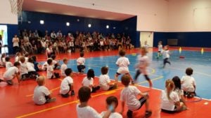 Sport a scuola: educazione fisica alle elementari, 2 ore a settimana Sport a scuola: educazione fisica alle elementari, 2 ore a settimana