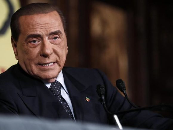 Berlusconi torna in campo per il bene dell’Italia: un film già visto?
