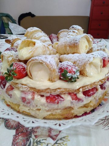Ricetta torta “Diplomatica alle fragole”