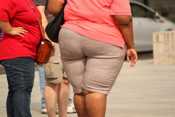 Obesità: per le donne in sovrappeso è più faticoso dire di no al cibo