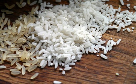 Detergente naturale all’amido di riso, semplice da fare a casa