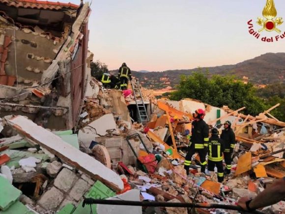 Isola d’Elba esplode una palazzina, 5 persone coinvolte di cui 2 dispersi