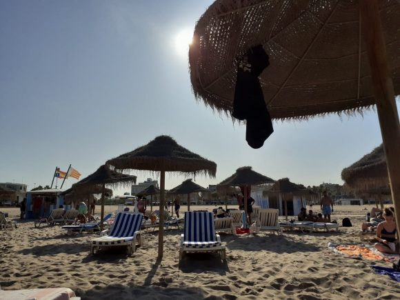 Valencia: la Playa di Malvarrosa,  incanto e relax tra le spiagge più belle del Mediterraneo