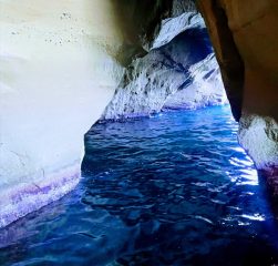 Napoli grotte al mare