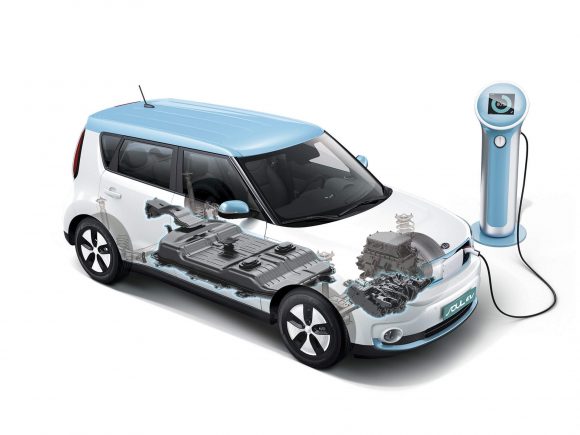 Auto elettriche: ogni anno la batteria perde il 2,3% della sua capacità