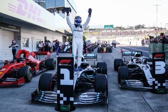Mercedes vince il titolo costruttori in F1 mentre Bottas vince il GP giapponese
