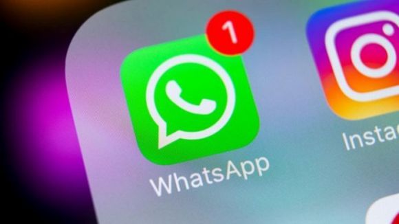 Whatsapp: sticker pericolosi in circolo