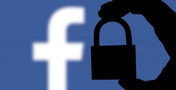 Facebook, dati a rischio per 267 milioni di persone: come difendersi