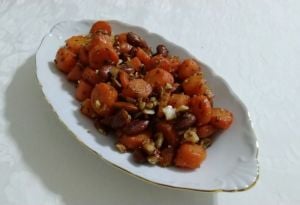 carote con mandorle speziate