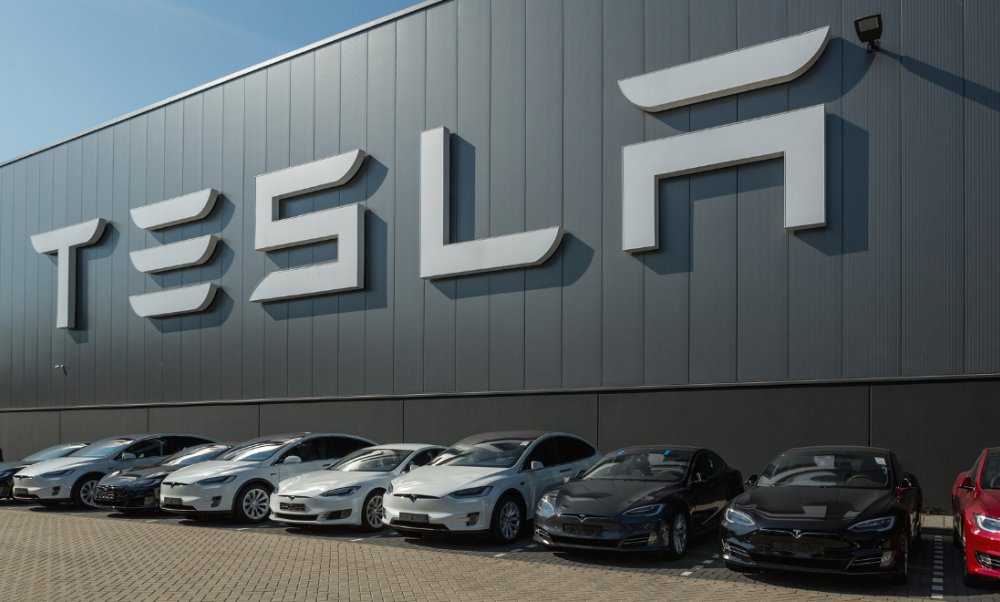 Tesla Tesla