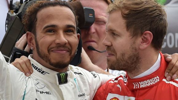 Mercedes potrebbe usare il nome di Vettel per fare pressione ad Hamilton per il rinnovo
