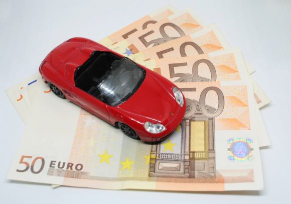 Vendere auto con legge 104: posso acquistare una nuova con il bonus auto?