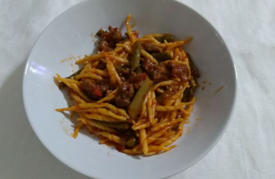 Trofie con salsiccia e asparagi, ricetta facile e sbrigativa