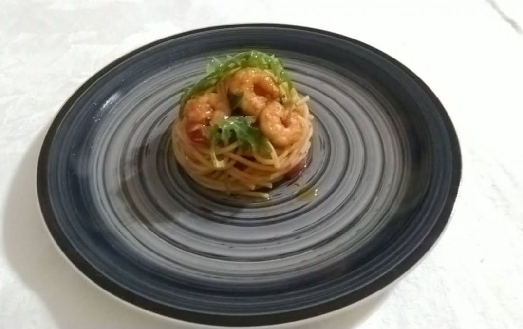Spaghetti gamberi pomodori e rucola: primo piatto sbrigativo