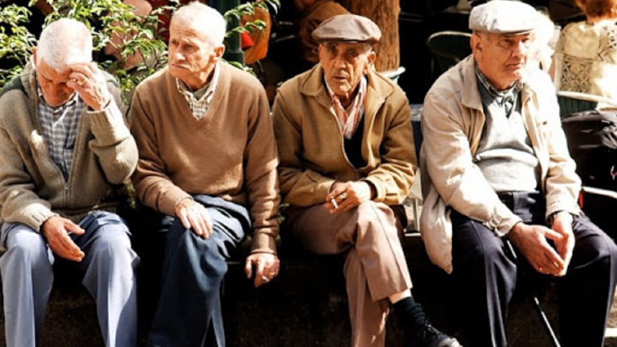 Inps, paura per i pensionati: richieste di restituzione fino a 30.000 euro