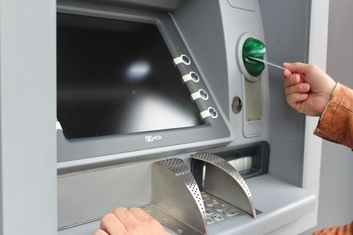 Reddito di cittadinanza, pagamento dal 27 luglio 2021: al via la nuova carta RdC maggiorenni