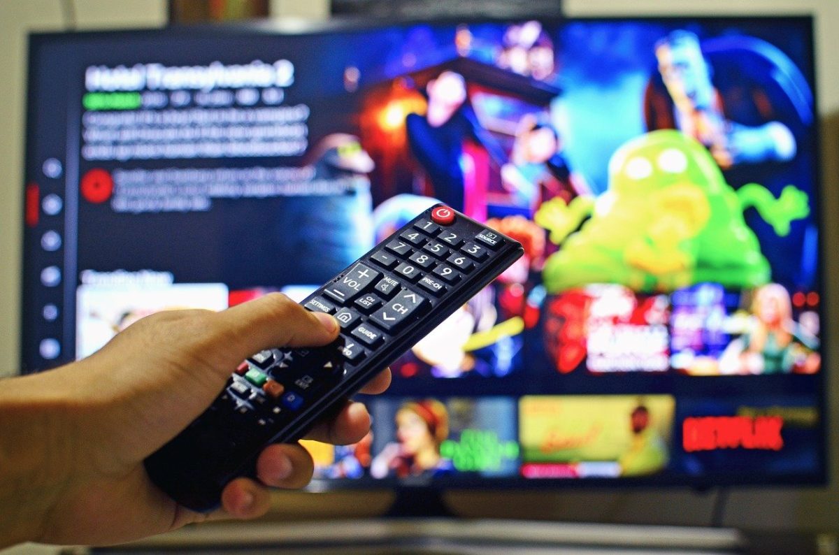 Bonus TV 2022: 166mila decoder gratis agli anziani, ecco come riceverlo