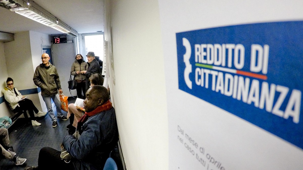 Addio Reddito di Cittadinanza, arrivano le misure GIL, GAL e PAL: cosa sono e come funzionano