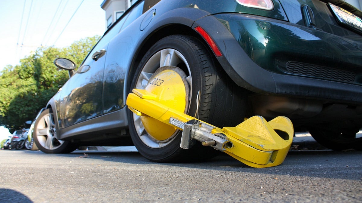 Auto, possibile venderla quando è sottoposta a fermo amministrativo? Cosa succede e verifica