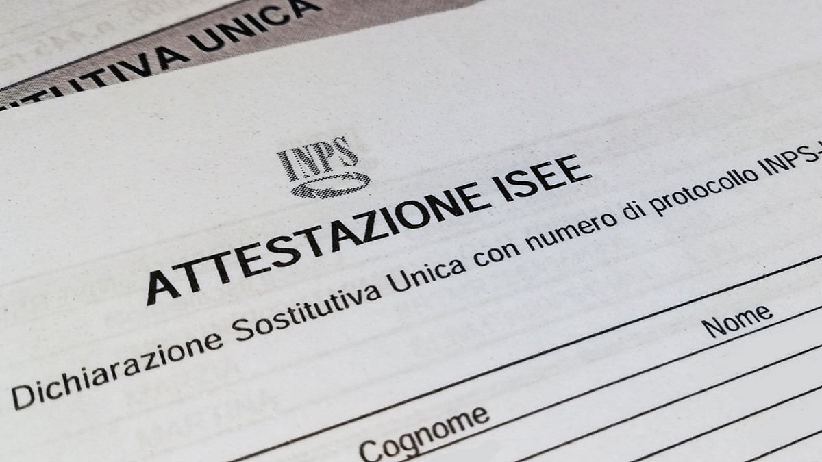 Modello ISEE 2023, la richiesta del calcolo al CAF resta gratis: novità DL e cosa serve