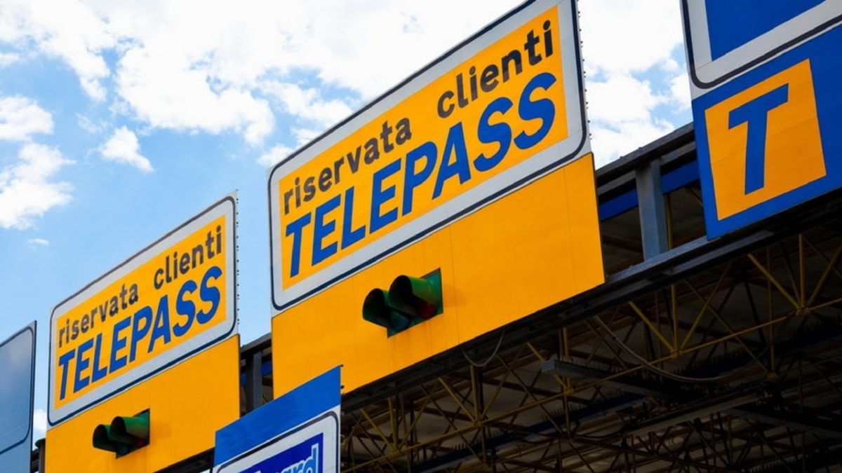 Truffa Telepass, arriva un nuovo e pericoloso furto via SMS: cosa succede e come evitarlo